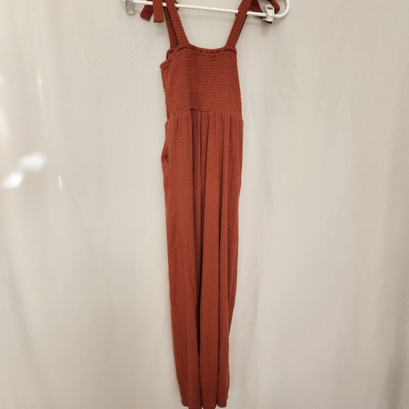 Walking on Sunshine Coral Romper / Jumpsuit (Juniors- Small) - Picture 5 of 8